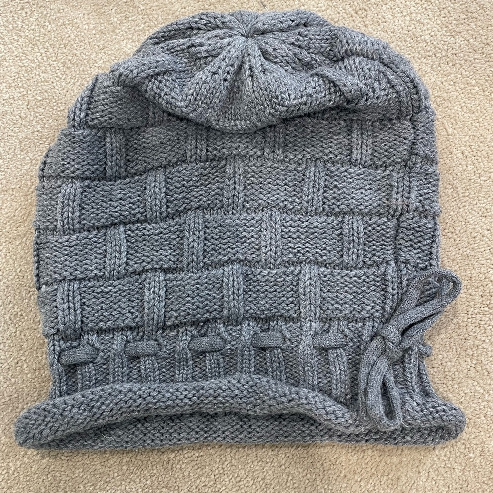 Momo New York knit hat